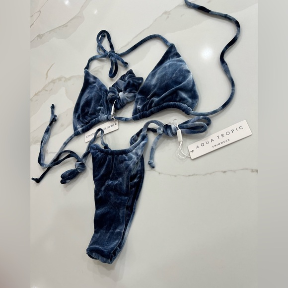 SMALL velvet BIKINI SET with scrunchie - Picture 2 of 4